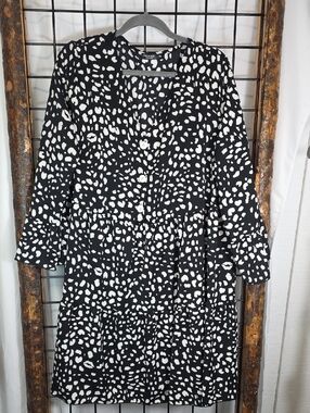 Black & White Spot Tiered Button-Front Long Sleeve Dress
